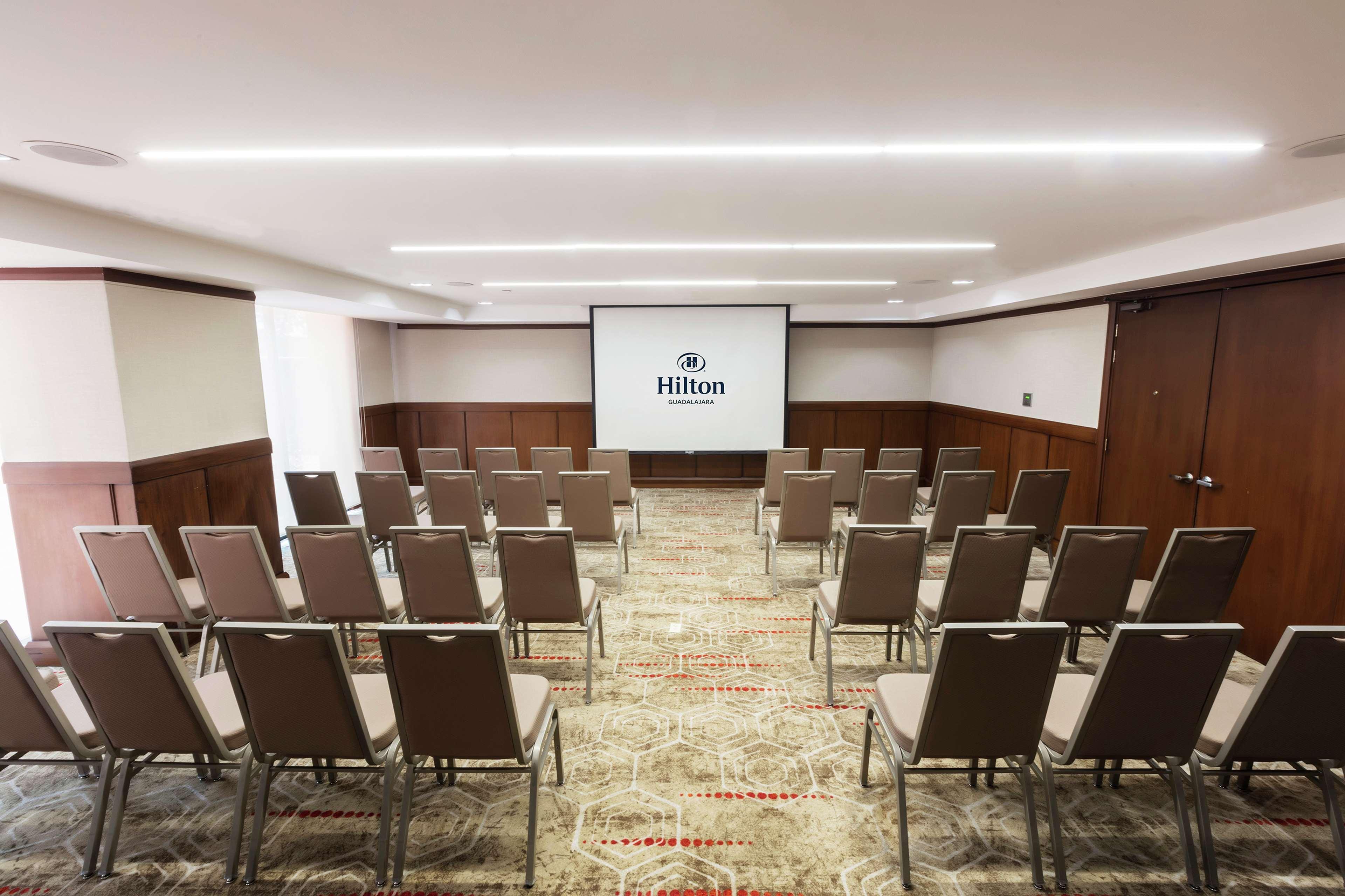Barcelo Guadalajara Hotel Exterior foto Meeting room